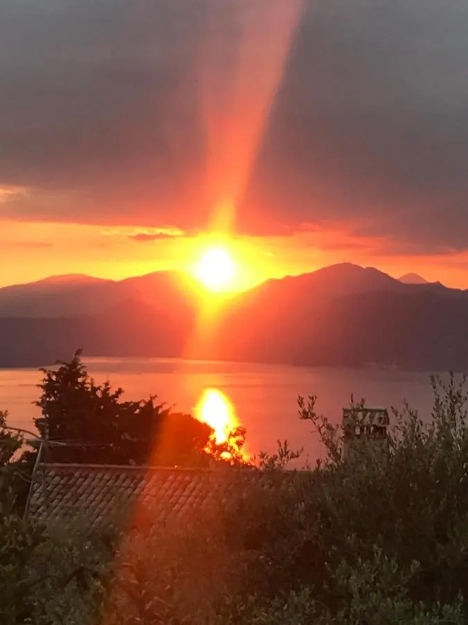 Ferienwohnung Ankommen und Wohlfühlen - Traumaussichten in Albisano Torri Del Benaco 0*,
